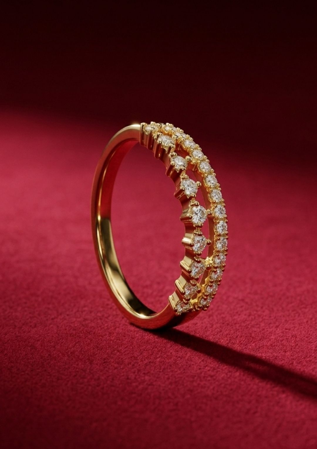 Gold Taşlı Zarif Kadın Yüzük – Minimal Işıltılı Yüzük Modeli