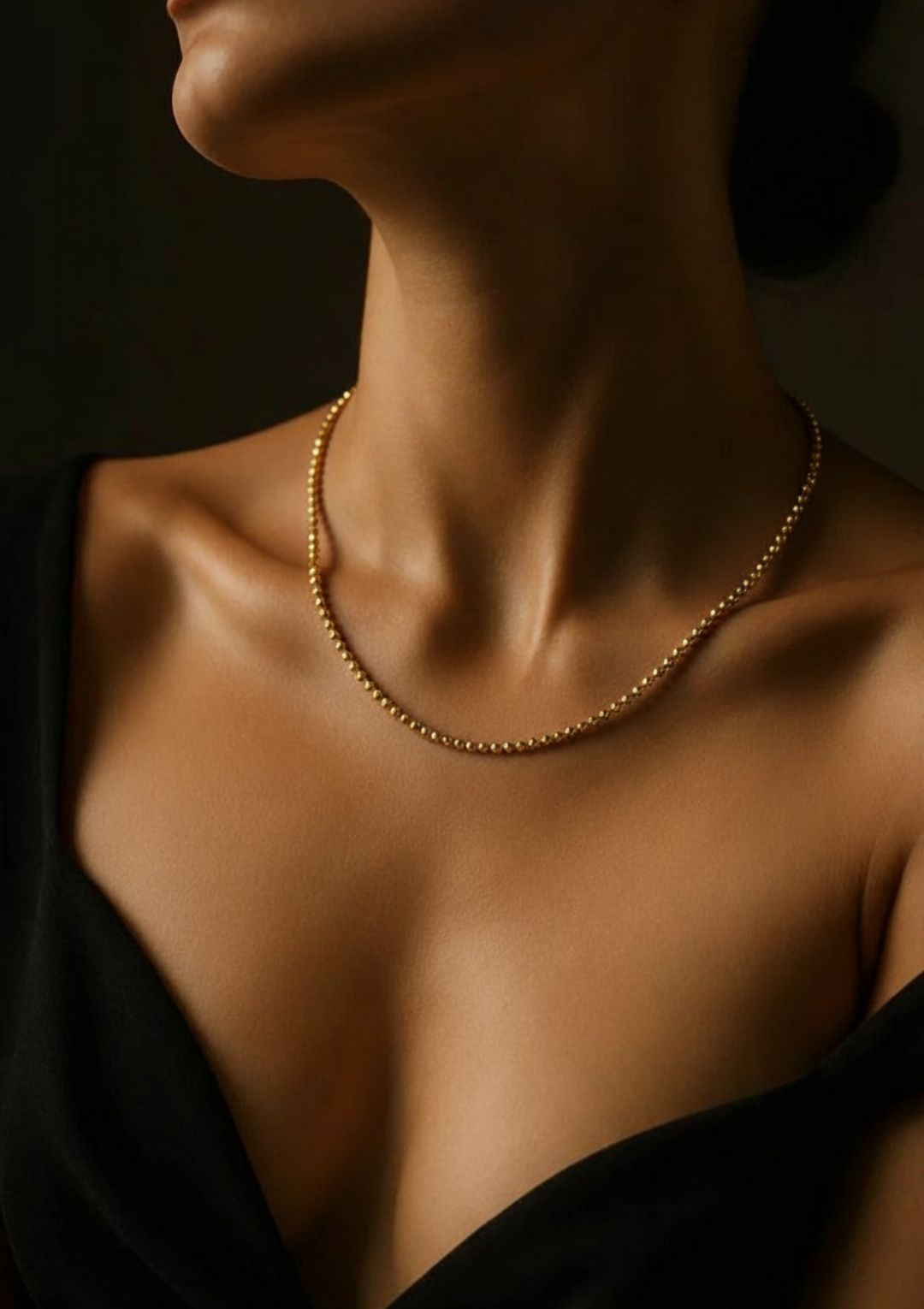Gold Top Zincir Kolye – Minimal Boncuklu Kadın Kolye