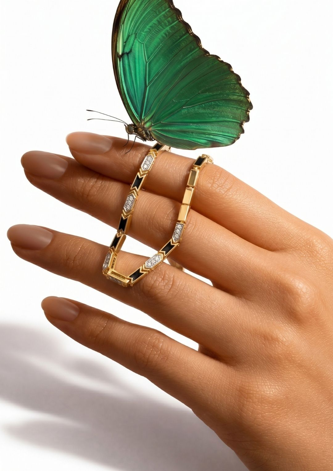 Lüks Taşlı Gold Kadın Kolye – Modern Geometrik Şık Kolye - Görsel 3