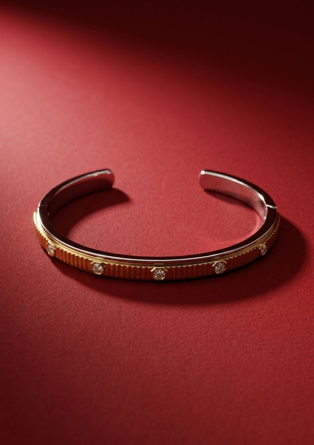 Minimal Çift Renk Kelepçe – Taşlı Modern Kadın Bileklik