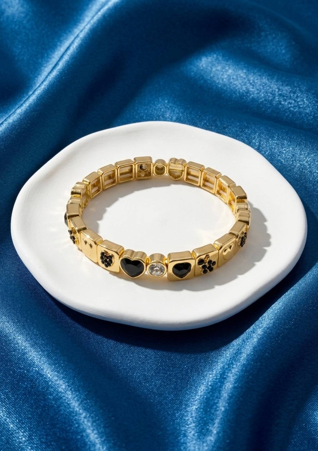 Gold Siyah Kalp Detaylı Kadın Çelik – Taşlı Luxury Charm Bileklik