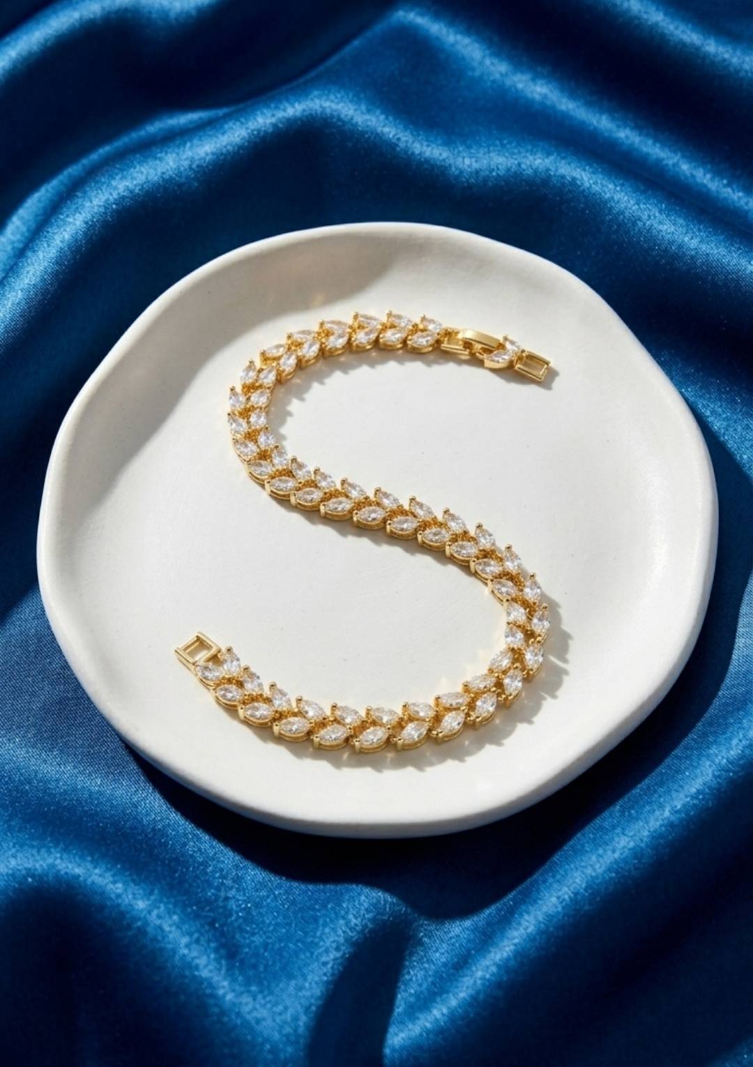 Gold Zirkon Taşlı Luxury Kadın Çelik – Şık Tennis Bileklik Modeli - Görsel 3