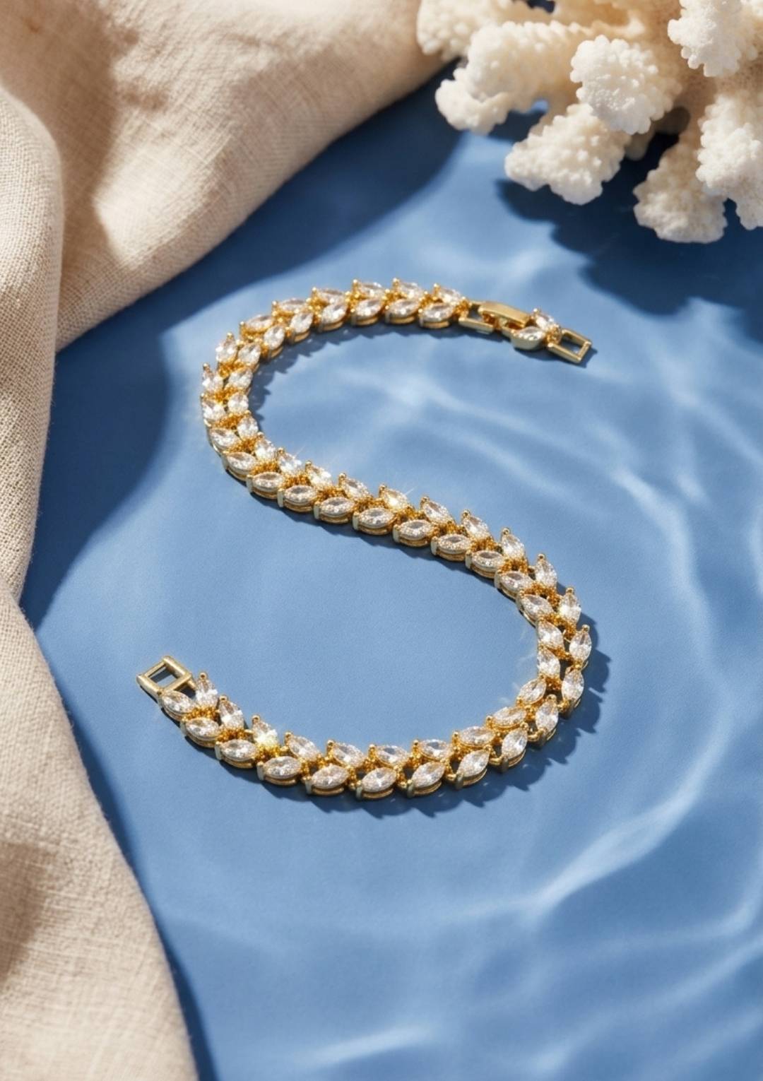 Gold Zirkon Taşlı Luxury Kadın Çelik – Şık Tennis Bileklik Modeli